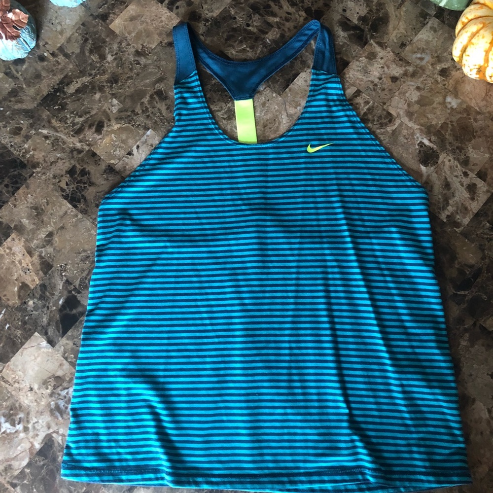 ✨3 FOR $18✨ Nike Tank Medium